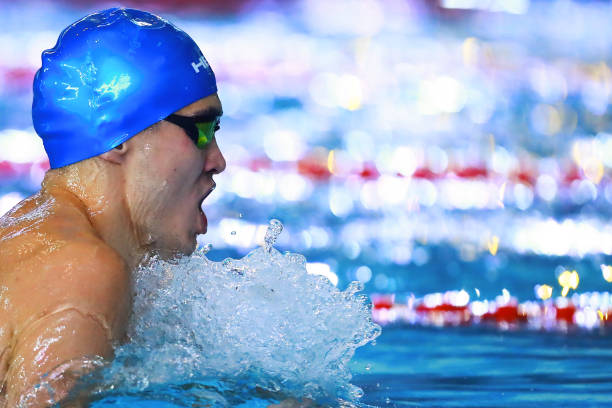 游泳池水会传播艾滋病病毒吗？真相揭秘