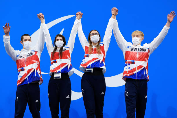 从小培养游泳习惯，让孩子身体更强壮