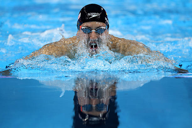 夏日必备：宝宝游泳的安全指南与健康益处
