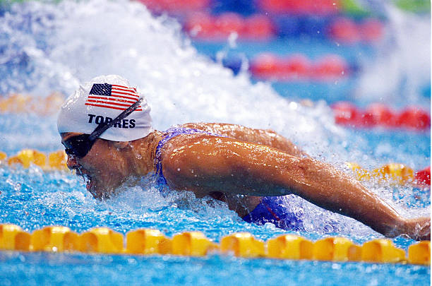 自由泳方向与呼吸节奏的配合技巧