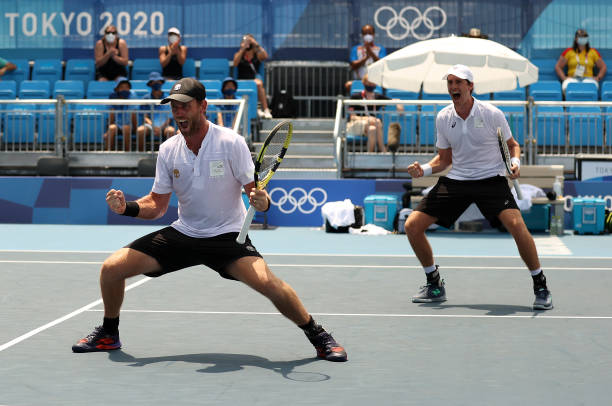 单打比赛发球区与接发球区规则解析