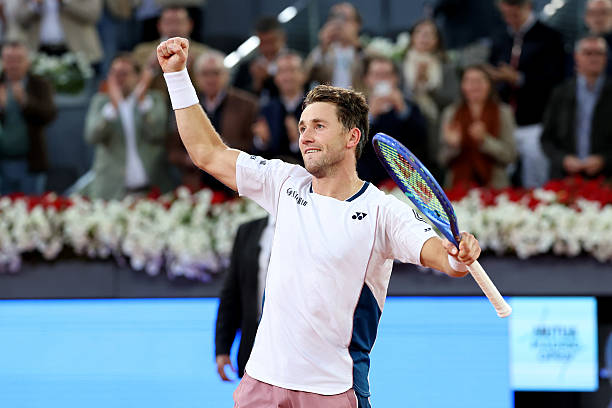 郑钦文今日比赛直播：精彩集锦与赛后采访