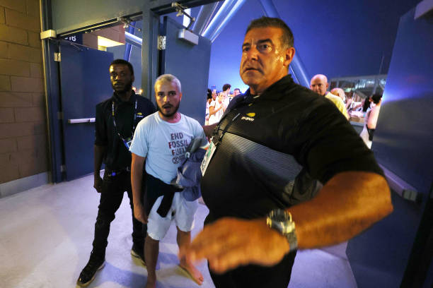 李娜澳网夺冠:中国网球历史性突破