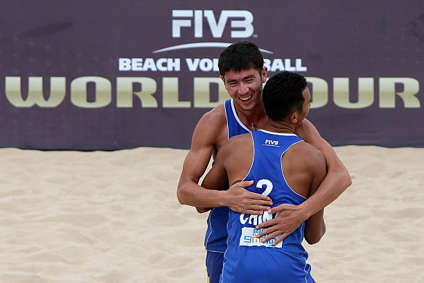 中考体育提分利器：掌握排球对墙垫球的正确发力顺序