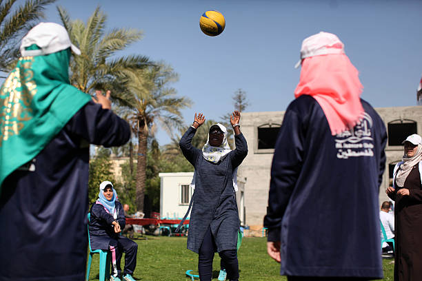 排球比赛中的轮换规则与站位要求