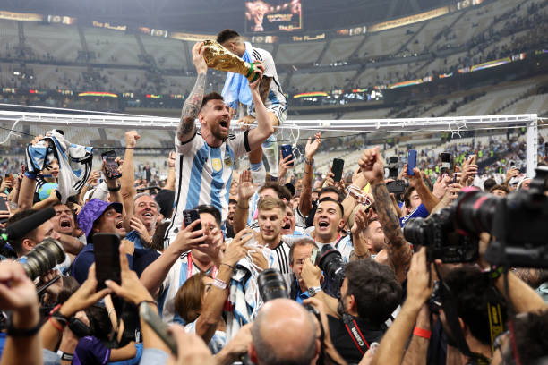 法国队夺冠背后的故事：2018年世界杯的精彩瞬间