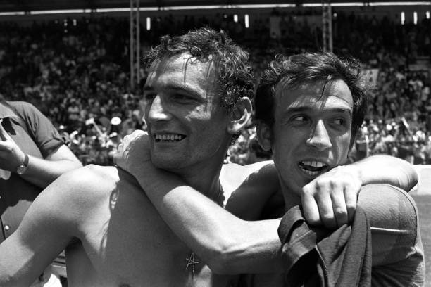 乒乓球世界杯和世锦赛分别几年举办一次？